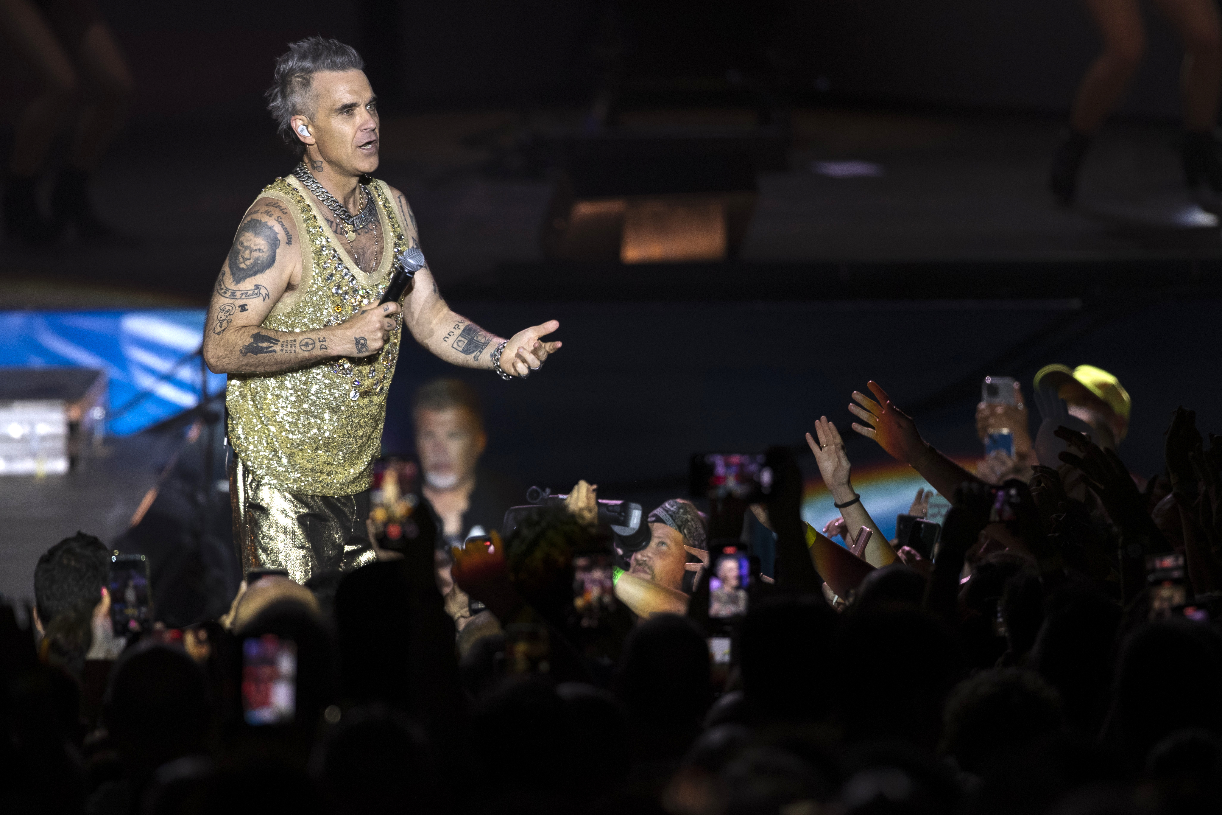 Trágico desenlace en concierto de Robbie Williams: una fanática falleció en Sidney