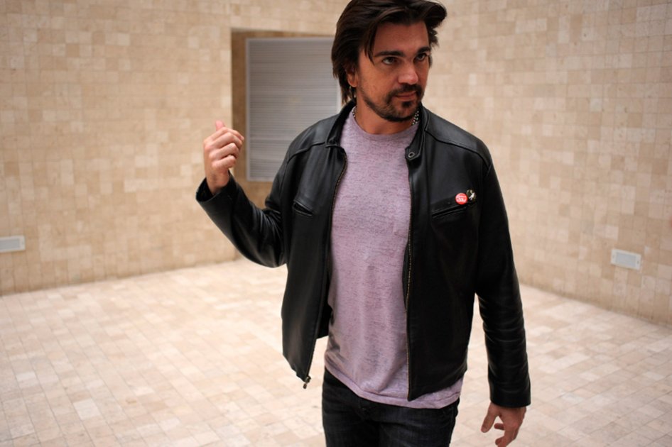 Juanes tiene lista su autobiografía «Persiguiendo el sol»