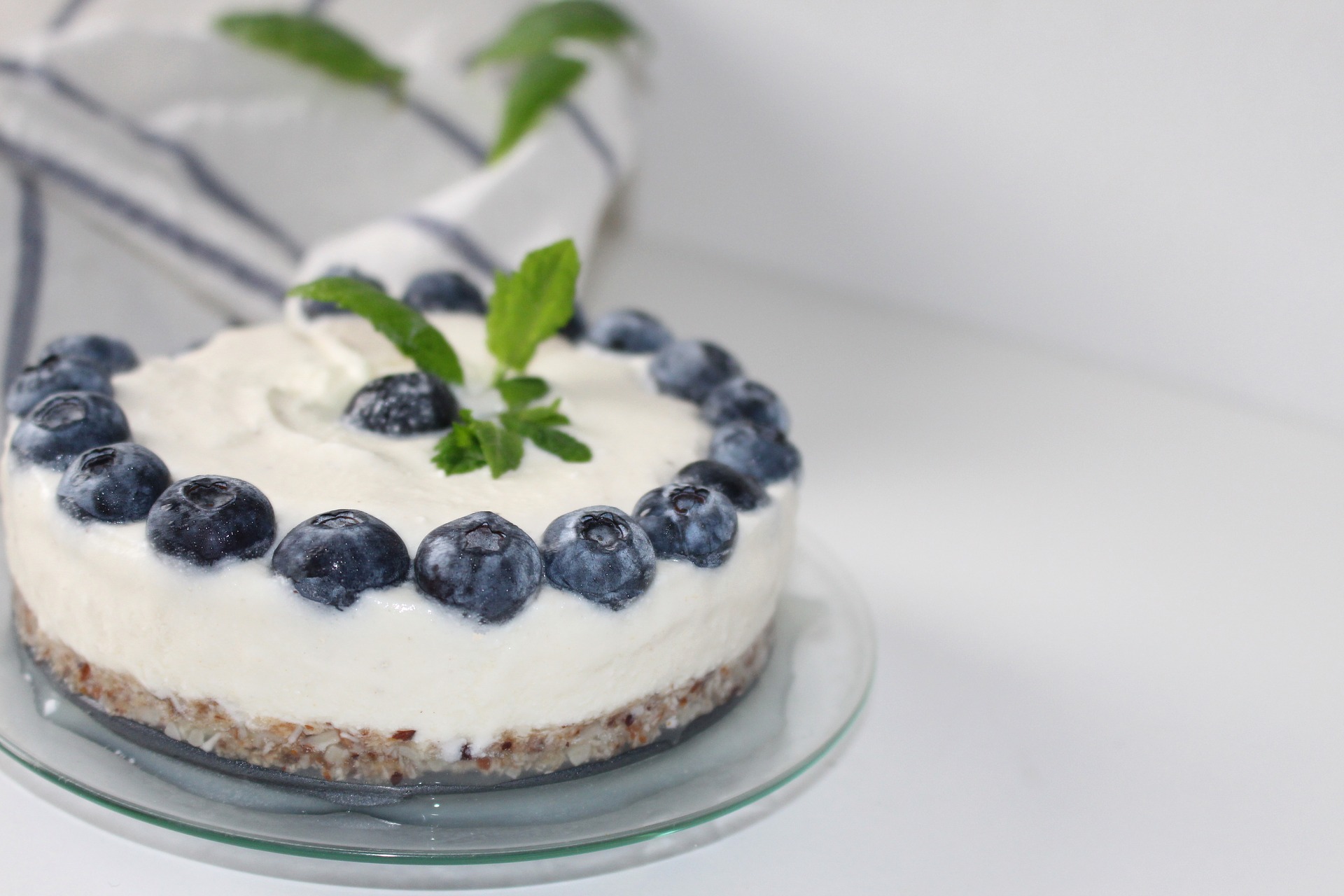 ¡Aprende a preparar este delicioso cheescake con solo 3 ingredientes!