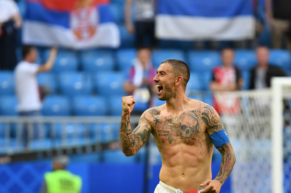Un misil de Kolarov le dio a Serbia el triunfo ante Costa Rica