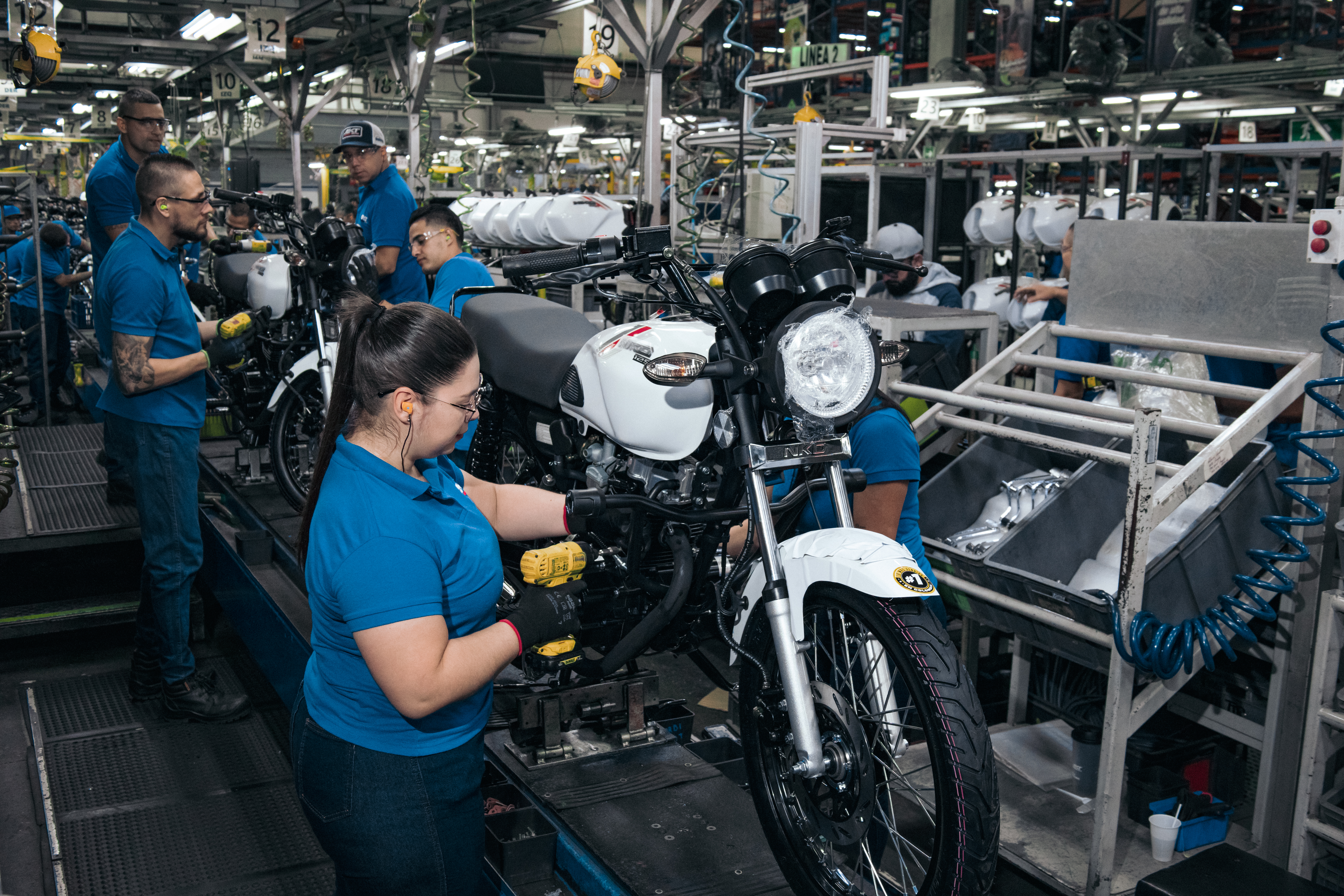 ¿Qué cubre la garantía de una moto y de cuánto tiempo y kilometraje es?