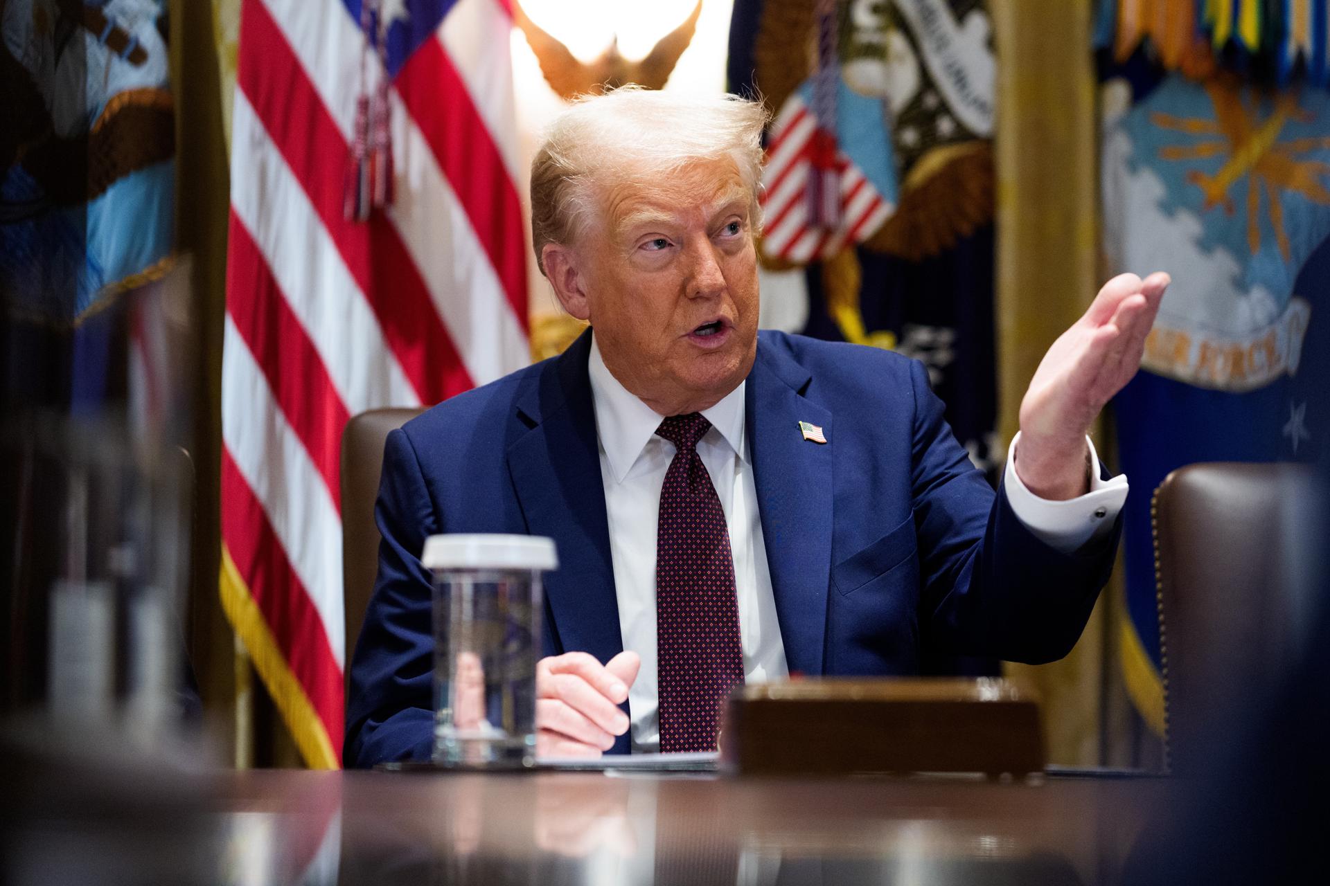 La administración Trump revisa cómo ampliar su poder dentro de la Reserva Federal