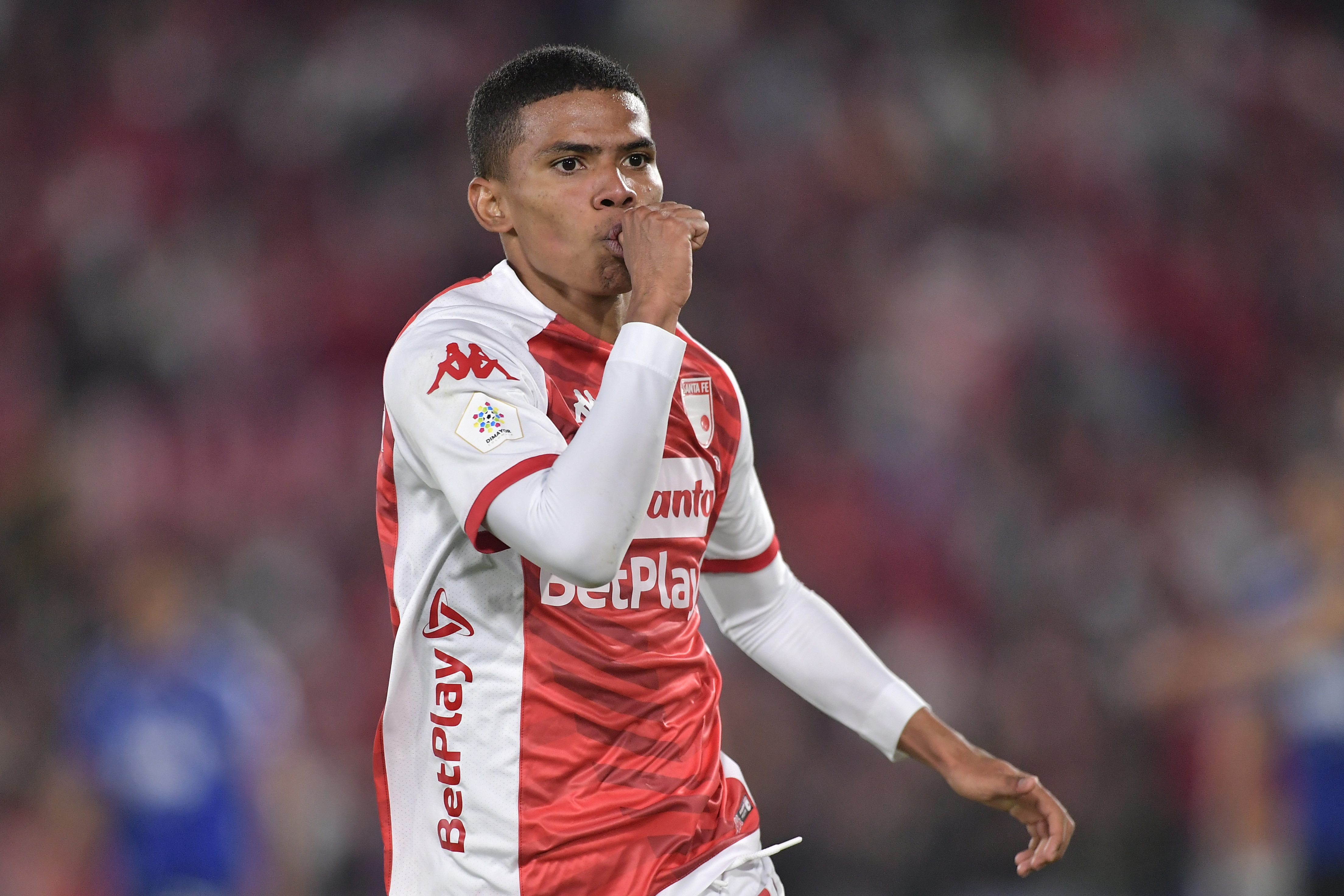 Santa Fe venció 3-0 al Bucaramanga y se ilusiona con la clasificación