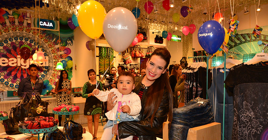 La tienda de ropa Desigual llega con sus coloridas prendas a Bogotá