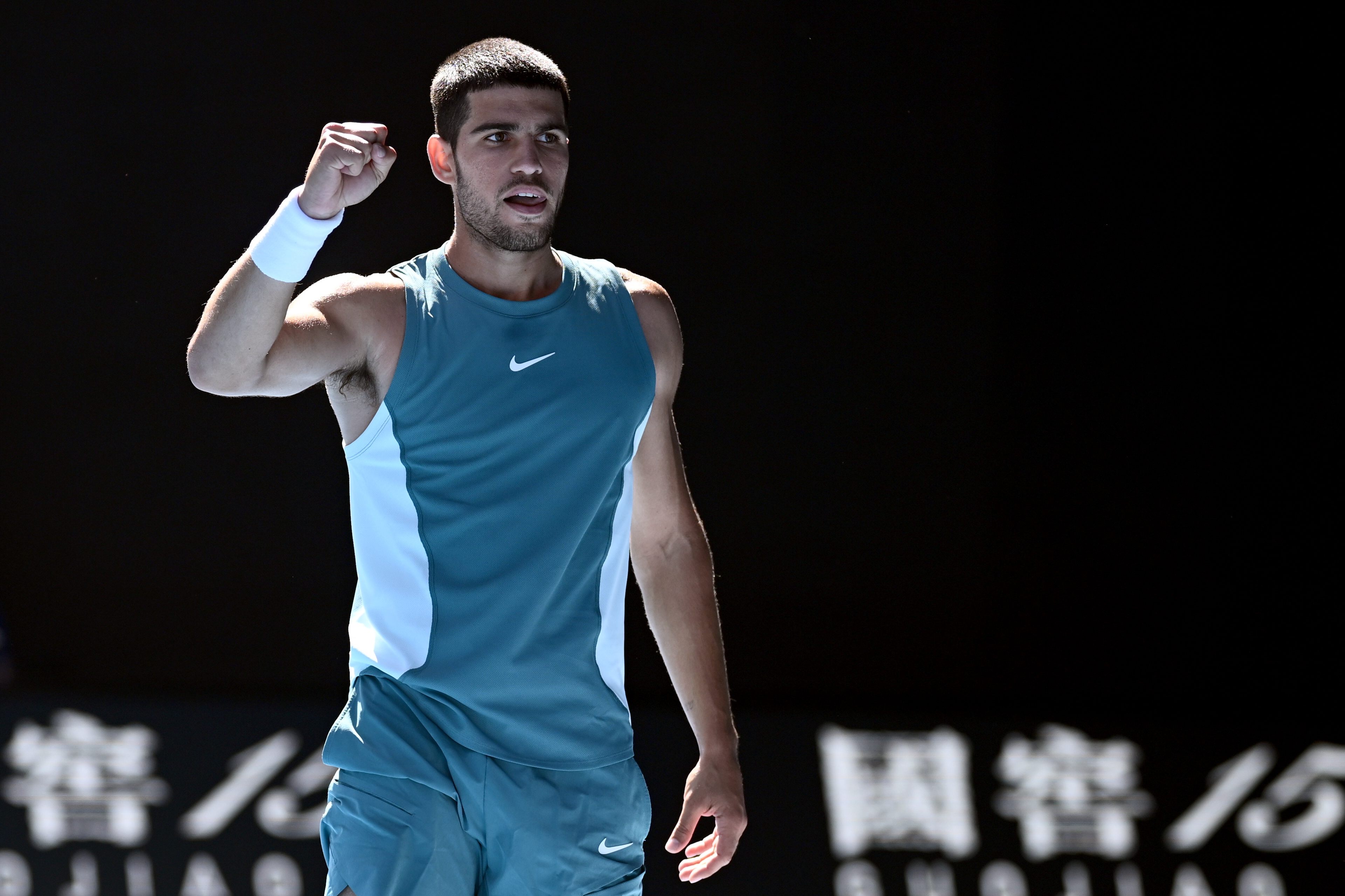 Alcaraz, Djokovic y Zverev avanzan sin problema en el Abierto de Australia