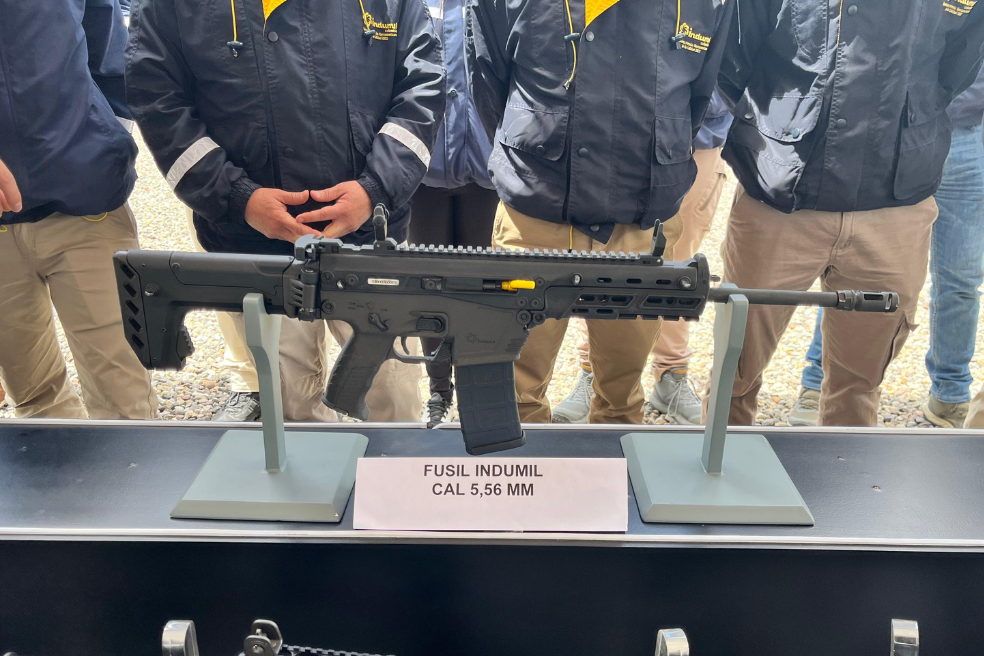 Presentación del nuevo fusil CAL 5,56 mm de Indumil.
