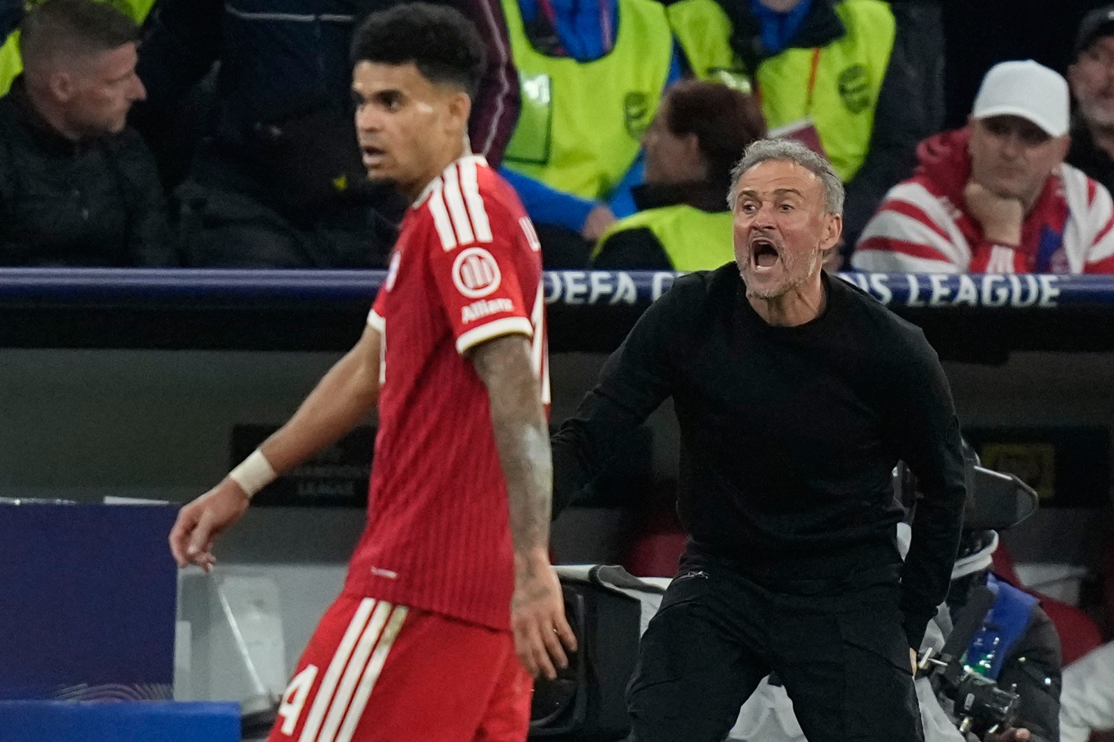 La obra maestra de Luis Enrique apagó la chispa del Bayern Múnich de “Lucho” Díaz