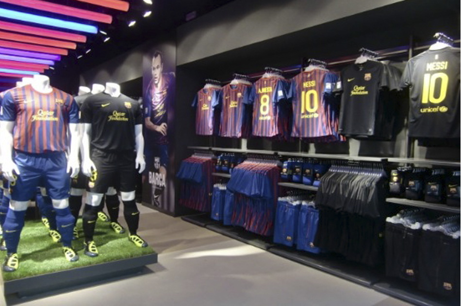 Barcelona inaugura la ampliación de su tienda en el Camp Nou