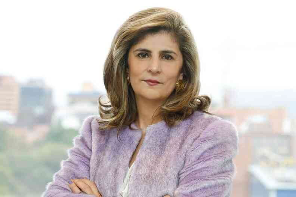Laura Gil: ¿Por qué las mujeres deben estar en las negociaciones de paz?