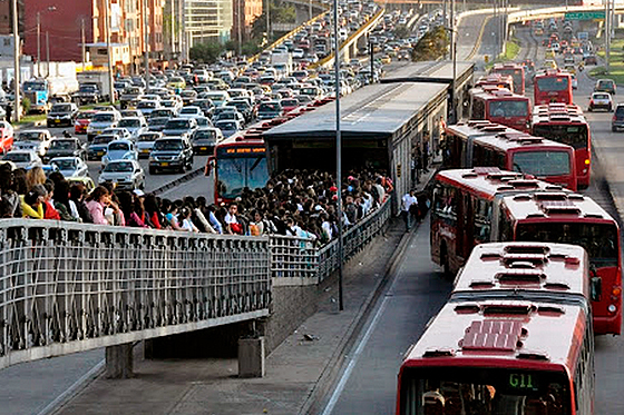 Alerta en internet por pervertido ‘manoseador’ en Transmilenio con blog