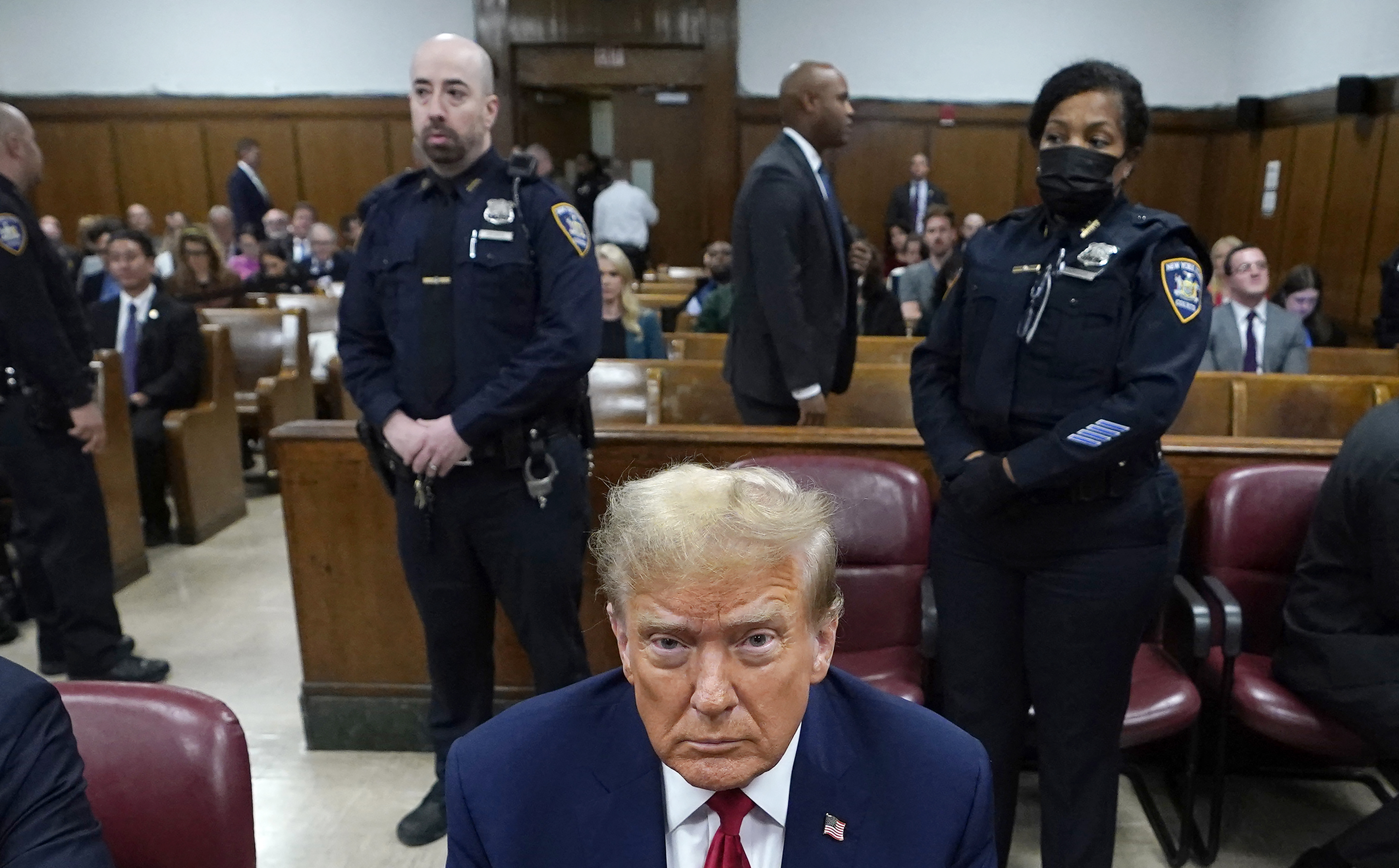 Gobierno Trump despide a funcionarios judiciales que investigaron al hoy presidente