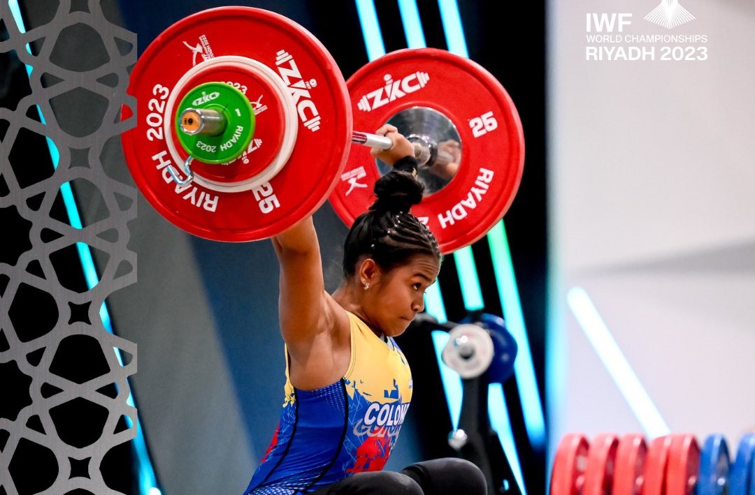 Rohelys Galvis logró tres medallas de plata para Colombia en el Mundial de pesas