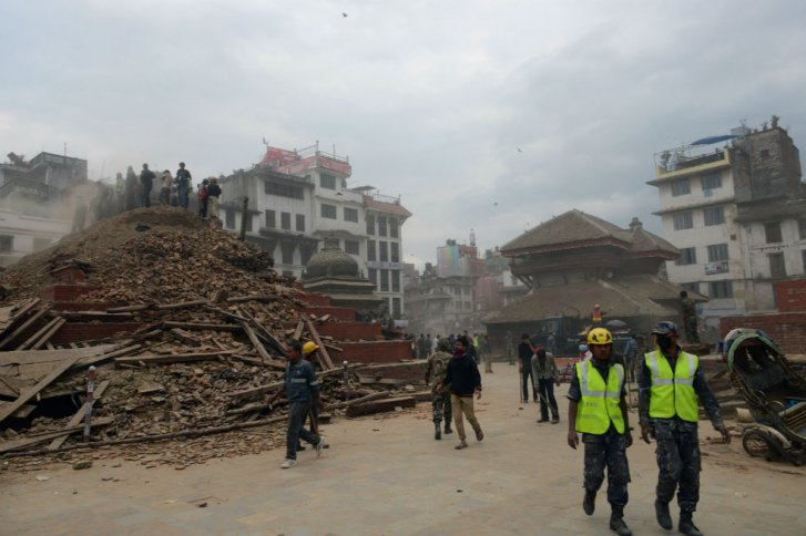 Nepal recibe la promesa de US$4.400 millones de ayuda