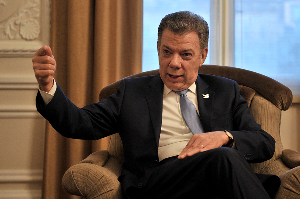 Migración de venezolanos «es el problema más serio» de Colombia: Santos