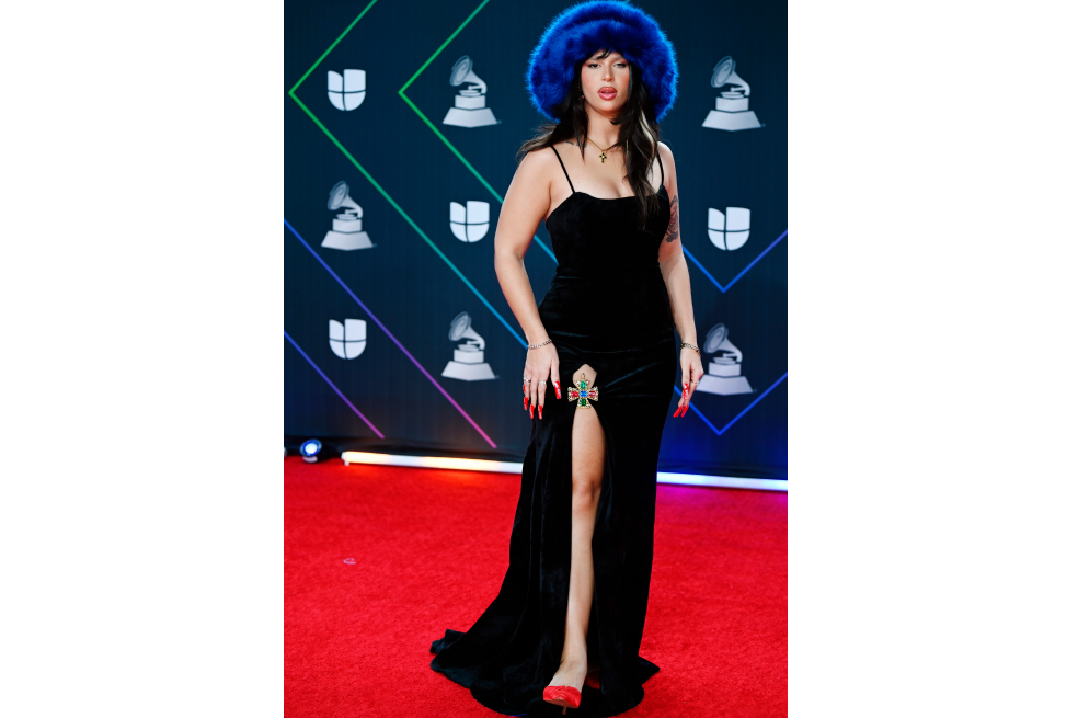 Estos fueron los 'looks' de algunos artistas en la alfombra roja de los Latín Grammy