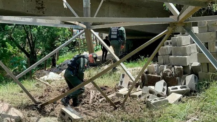 Detonan artefacto en torre de energía en Medellín; citaron a consejo de seguridad