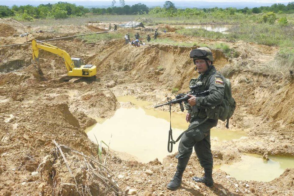 Destruyen en Antioquia una mina ilegal que manejaba el Clan del Golfo