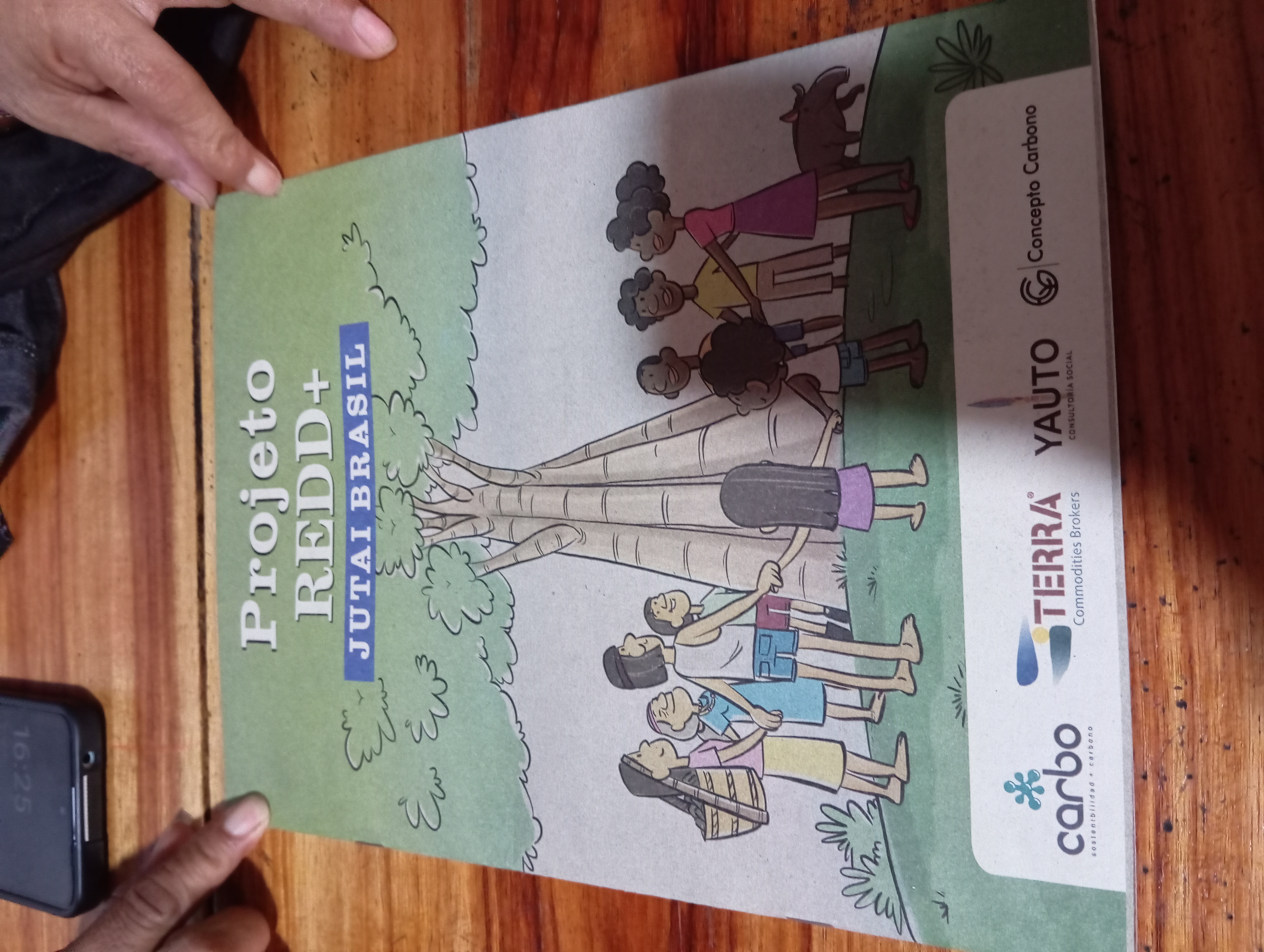 En el proyecto entregado a los indígenas figuran cuatro empresas colombianas, aunque sólo una de ellas, Concepto Carbono, aparece firmando el precontrato. Fábio Bispo/InfoAmazonia.