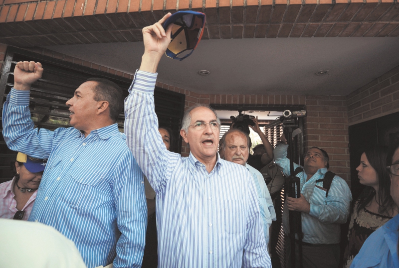 ‘Iré a donde sea que se me abra una puerta’: Antonio Ledezma en Colombia