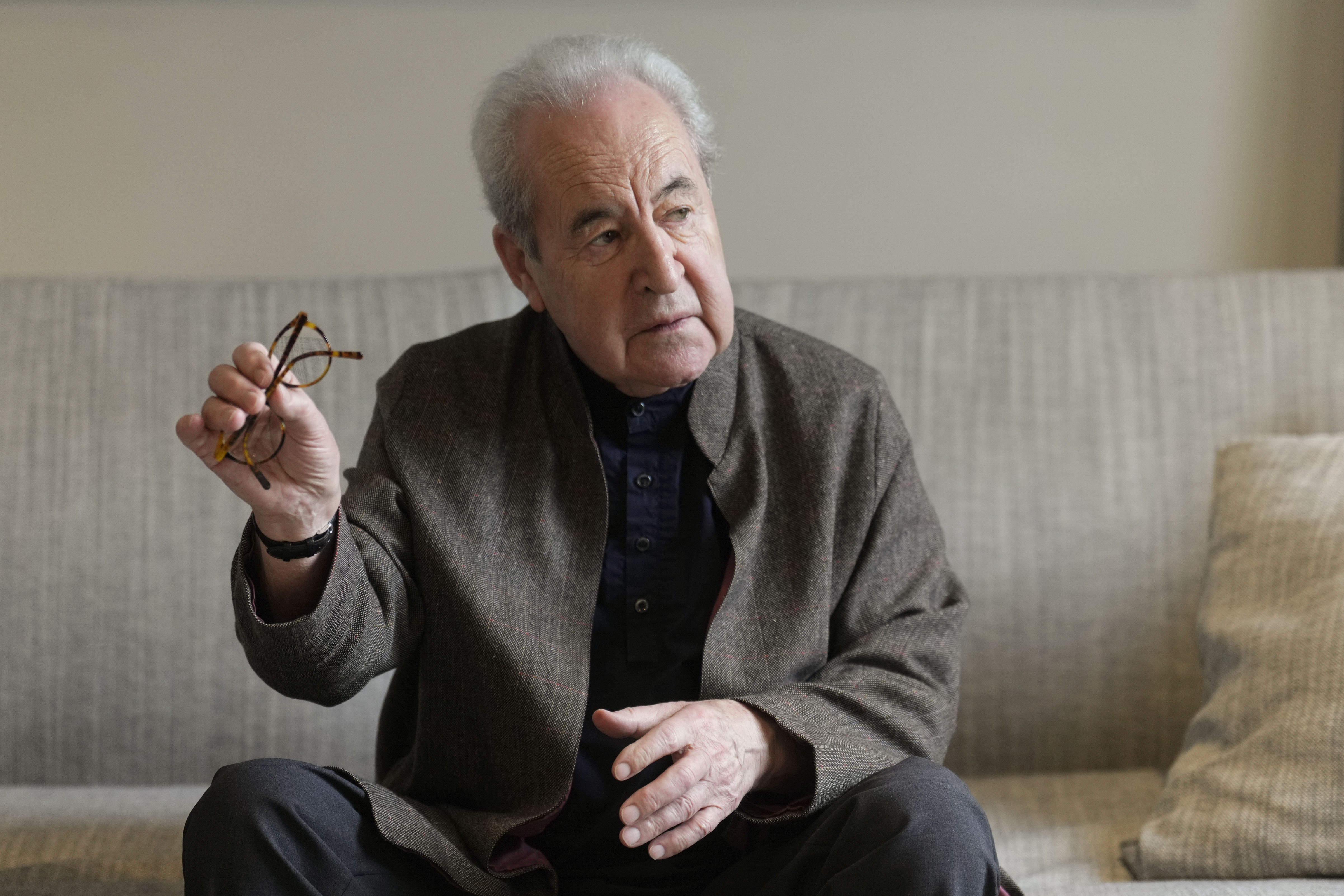“Cuando el arte se propone cambiar el mundo, se vuelve una cursilería”: John Banville