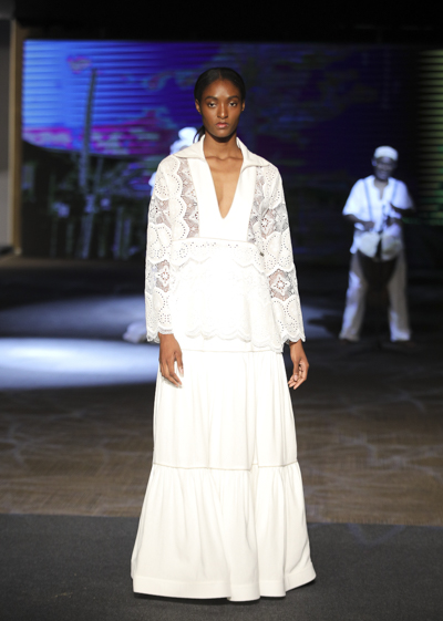 Paola Arango inauguró Cali Distrito Moda 2023 con su pasarela Bienaventuranza