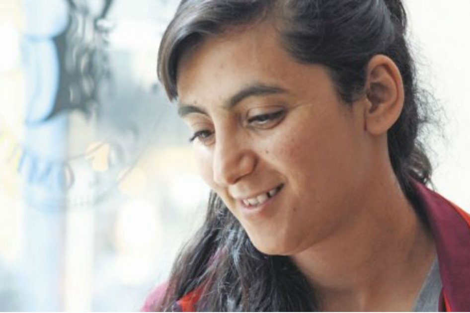 Khadila Popal lidera Goal Project, proyecto impulsado por la federación de fútbol de su país, cuya intención es crear un equipo femenino nuevo, con jóvenes afganas exiliadas. / Margareth Sánchez - Secretaría de Cultura
