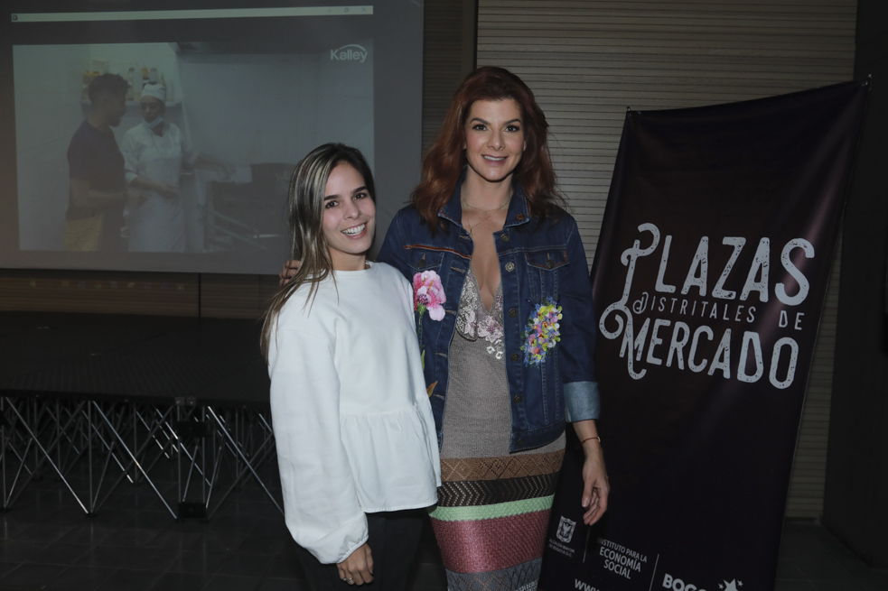 Kalley es Colombia VEA
Las plazas de mercado son un reflejo de la variada gastronomía de nuestro país y Kalley en su novena celebración de Kalley es colombia exalta en esta ocasión las plazas de mercado y su oferta de comida típica