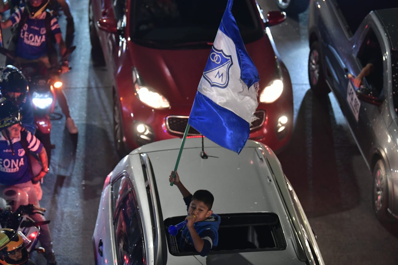 Fotos de la celebración de la hinchada de Millonarios por el título 16.