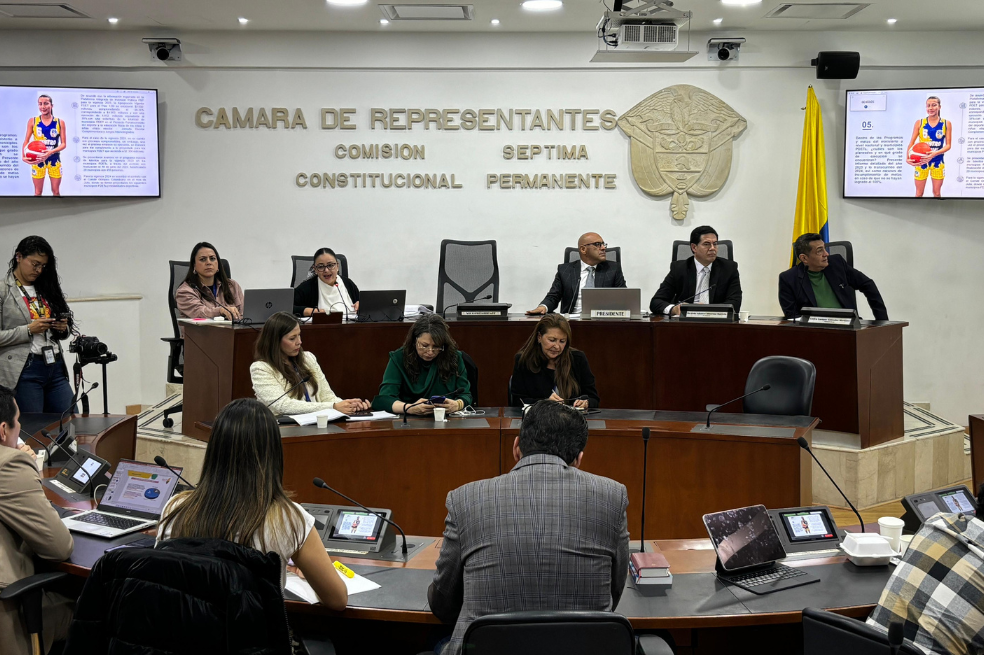 Mindeporte se quedaría sin $900 mil millones y ponen en duda su eficacia
