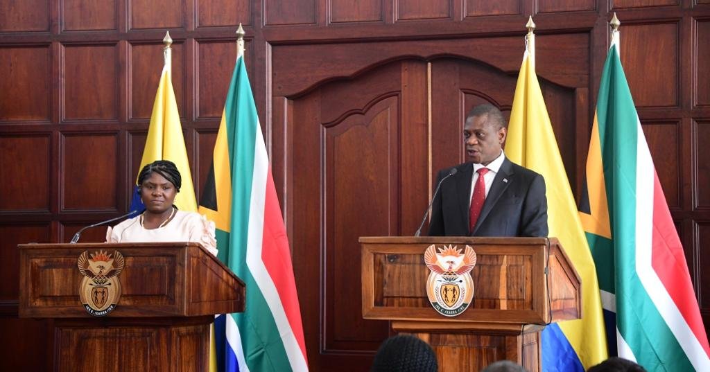 Francia Márquez pide a Sudáfrica que sea garante en los diálogos de la Paz Total