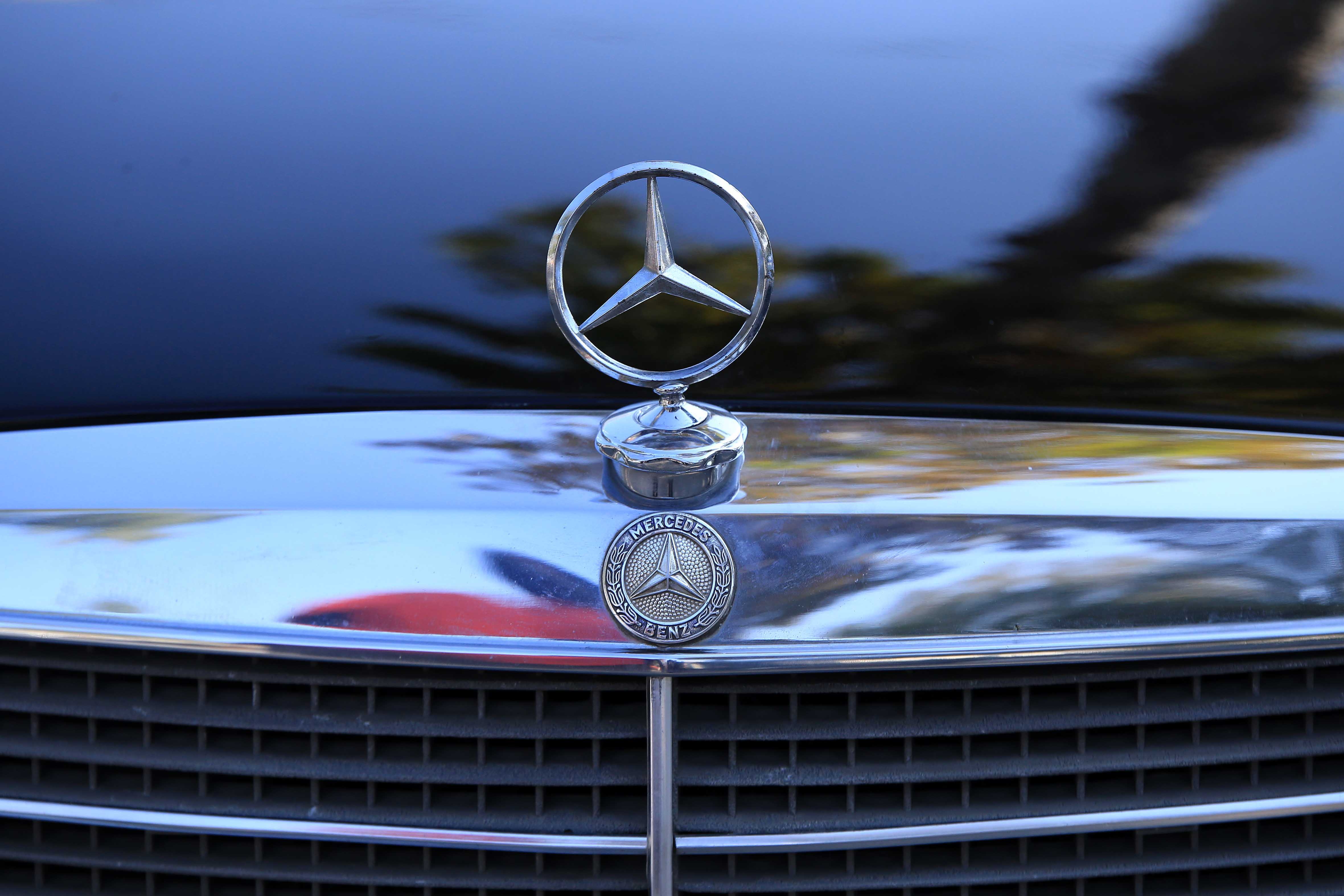 Mercedes-Benz innova con pintura para mejorar la autonomía en carros eléctricos