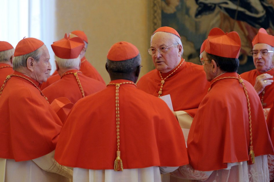 Con todos los cardenales electores, avanza séptima reunión pre-cónclave