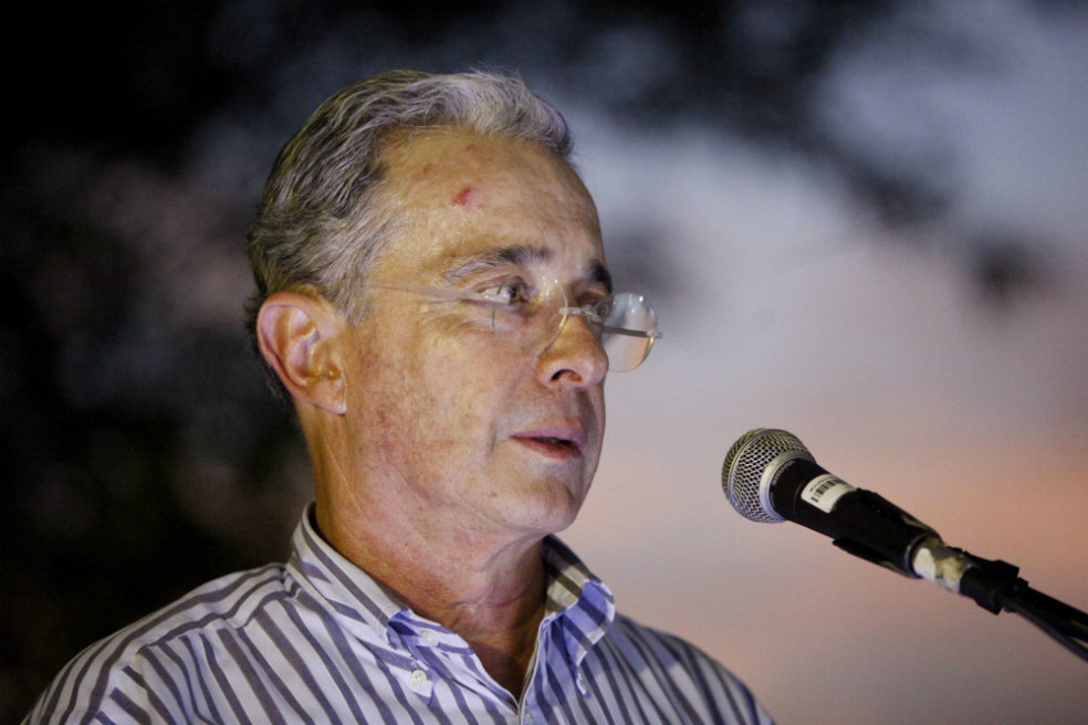 Uribe y el efecto del gobierno paralelo