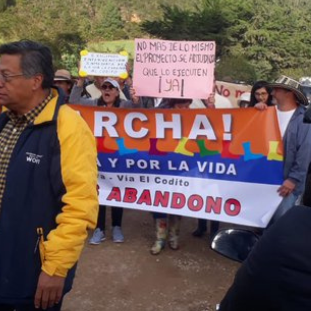 Comunidad salió a manifestarse por el pésimo estado de la vía El Codito-La Calera