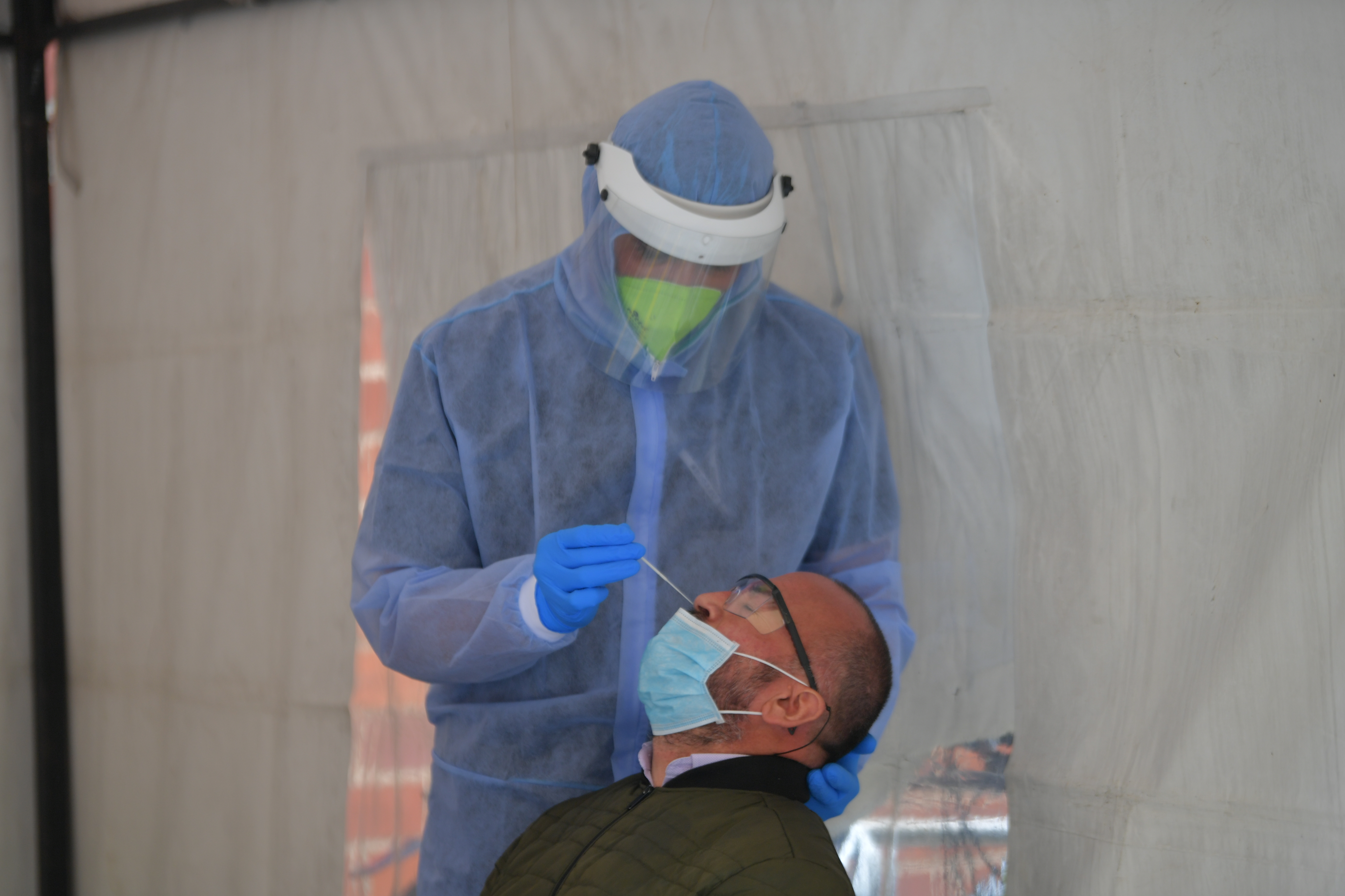 Colombia registra las cifras más bajas de positividad por coronavirus