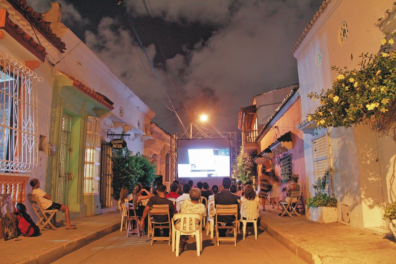 Muchas de las proyecciones de Ambulante son hechas en plazas y parques de los pueblos. / Cortesía