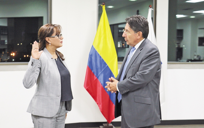 La historia tras la salida de Alexandra Valencia de la Fiscalía