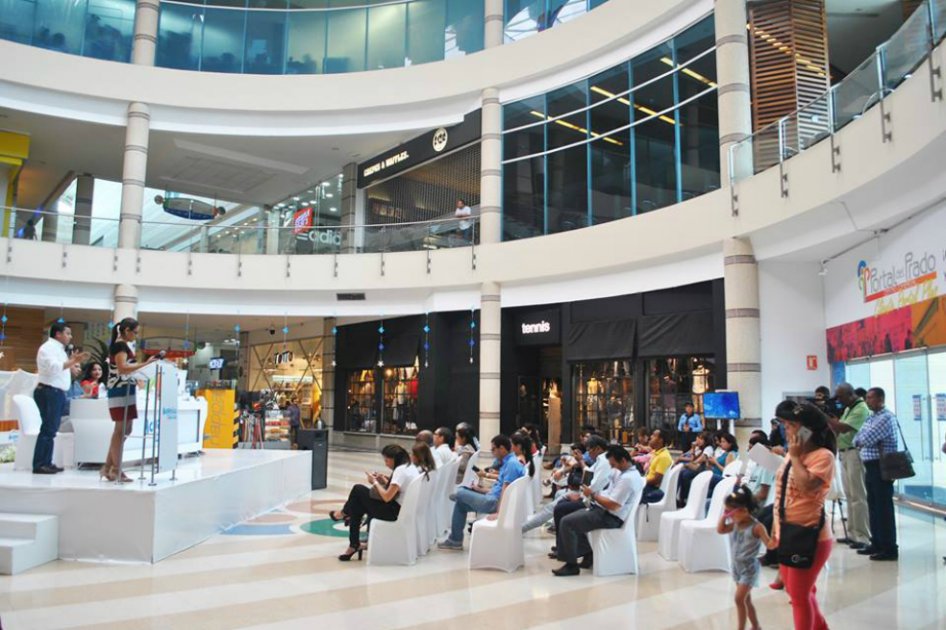 Centro comercial en Barranquilla se disculpará este viernes con hombre gay