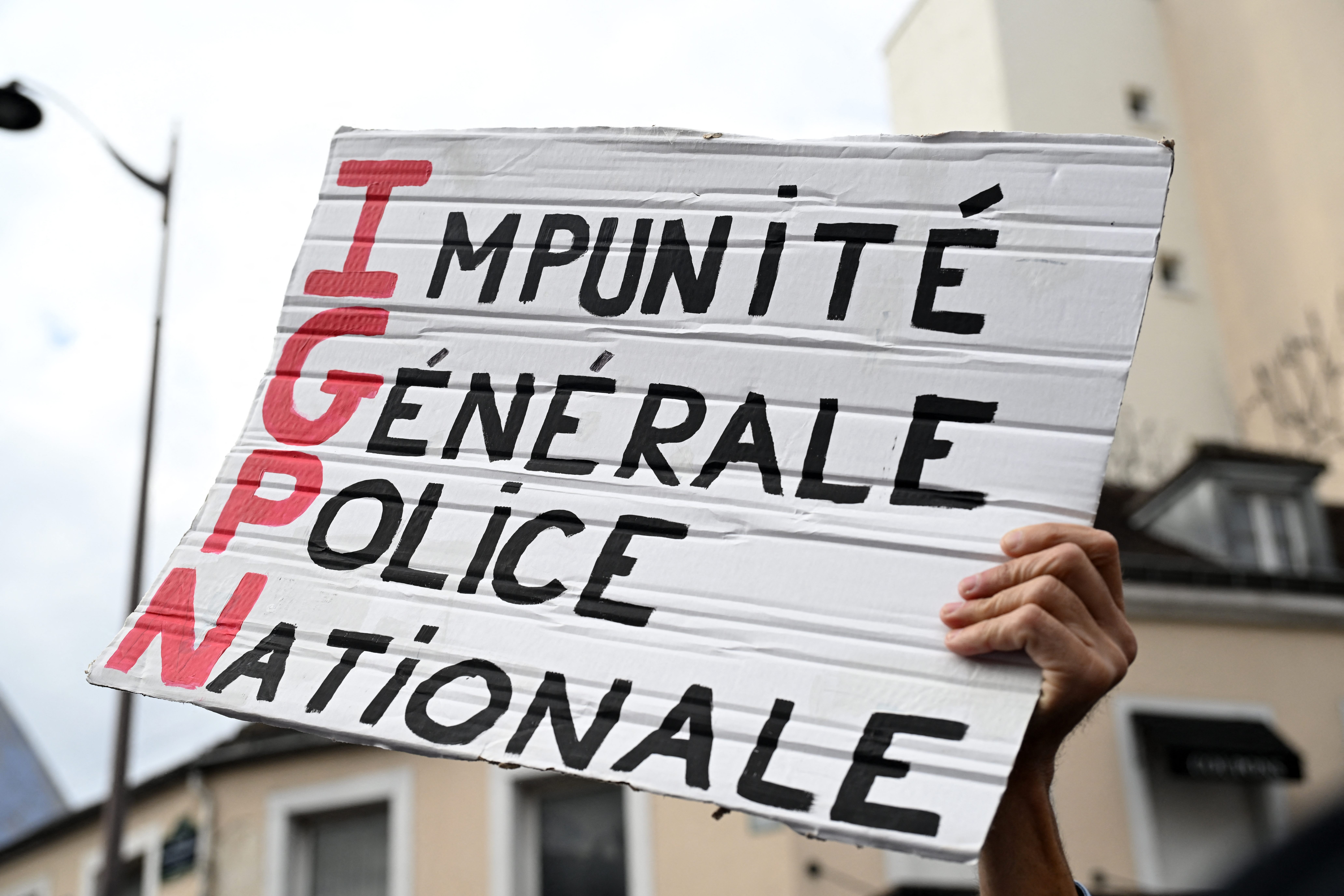 Francia: protesta contra la violencia policial termina en disturbios