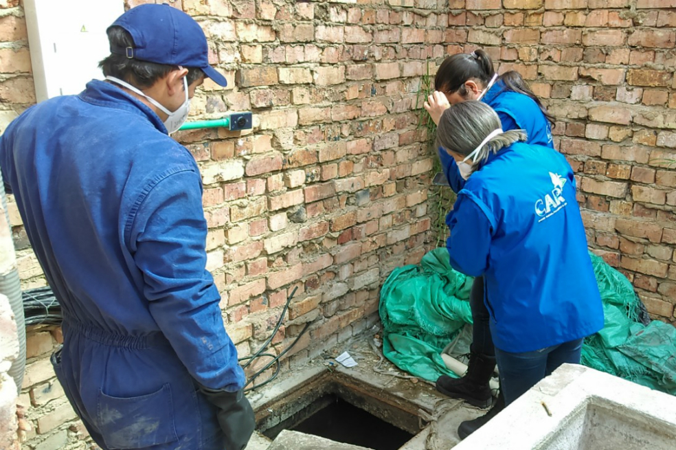 Suspenden vertimientos a empresa de lácteos que contaminó la laguna de Fúquene