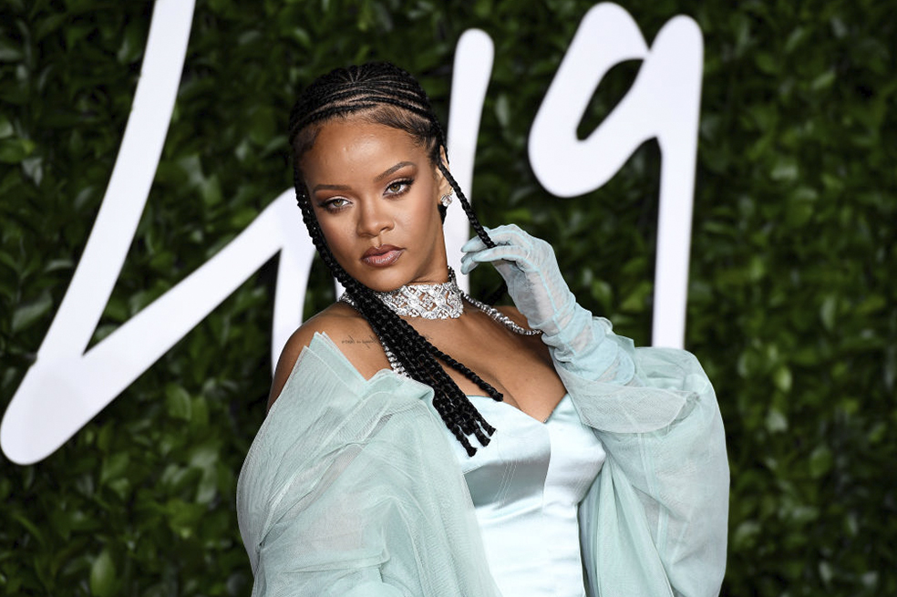 Rihanna, Kylie Jenner, Ariana Grande y otras famosas con enormes fortunas