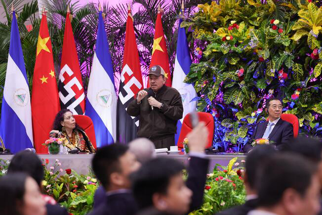 Daniel Ortega propone reforma constitucional para hacer a su esposa “copresidenta”