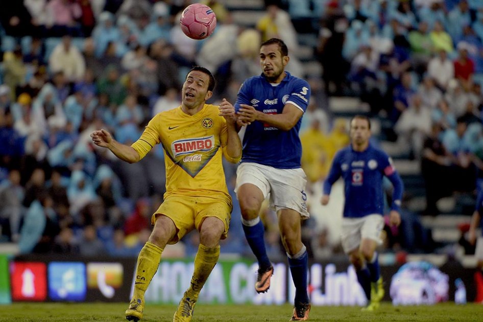 Luis Gabriel Rey, máximo goleador activo en el fútbol mexicano