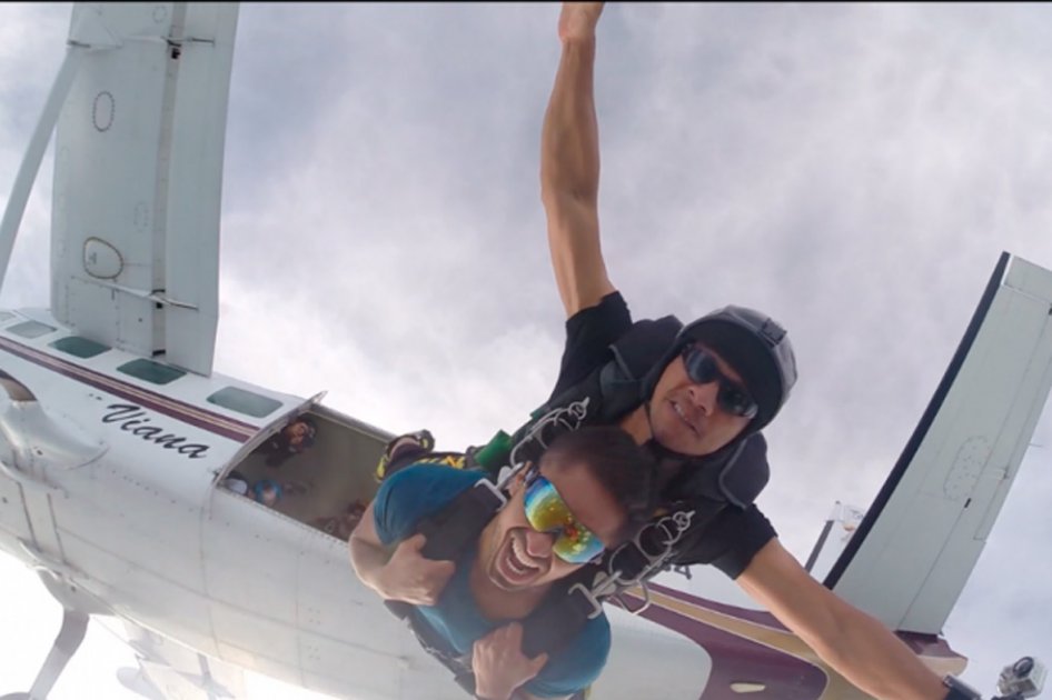 Un sobrevuelo con el hombre pájaro, a 11.500 pies de altura