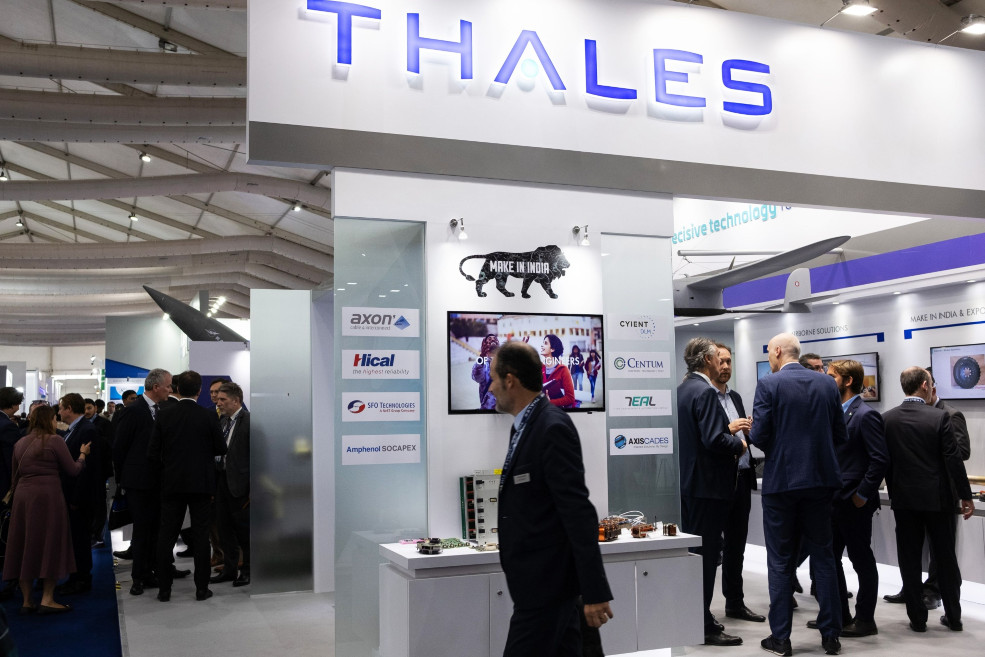 Colombia y empresa francesa firman convenio buscando el desarrollo aeroespacial