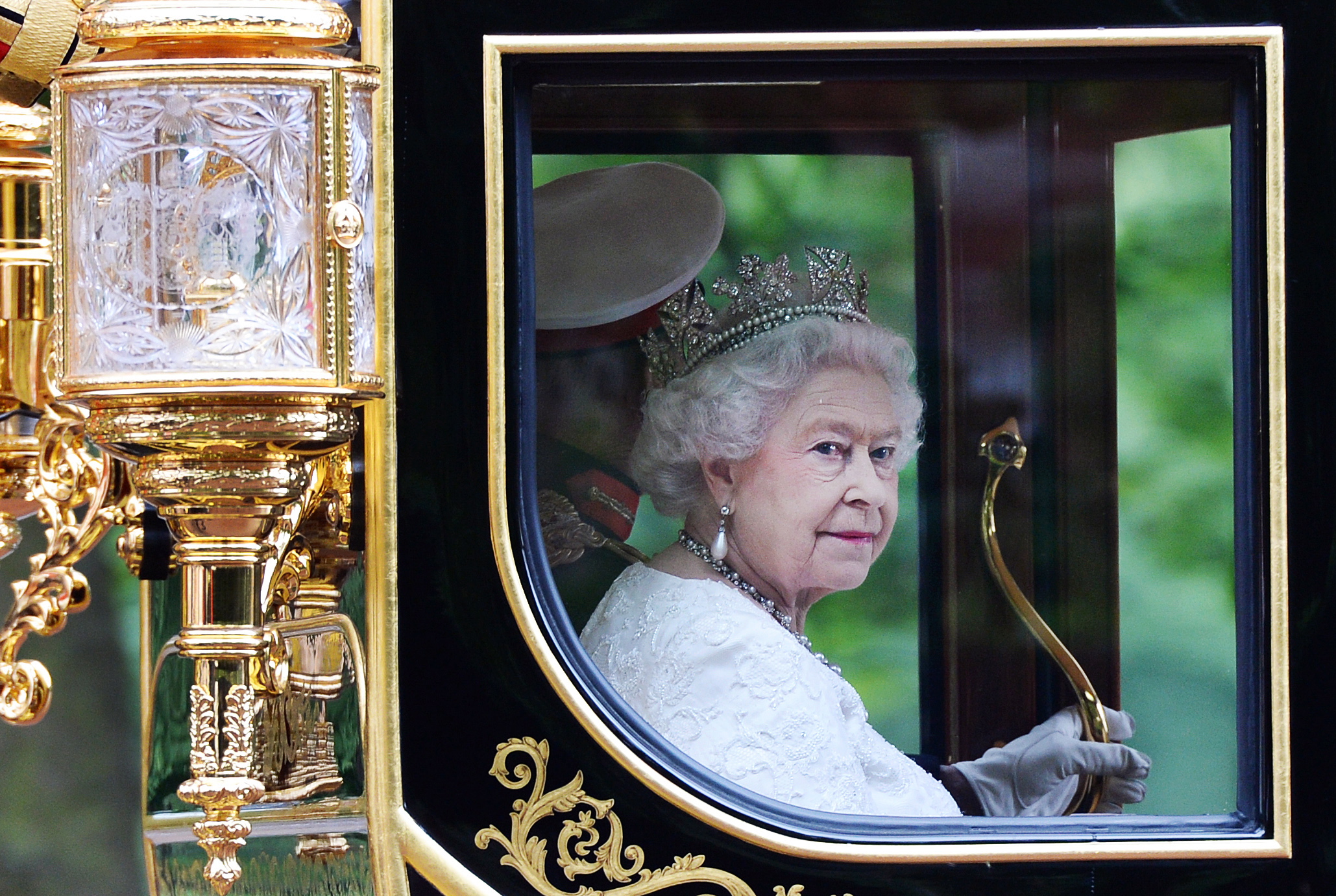 La reina Isabel II, 70 años de retratos entre lienzos y fotografías
