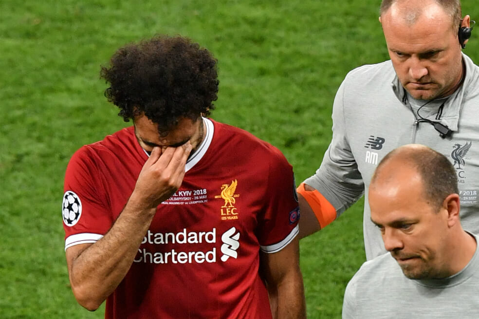 Liverpool sigue fino en la Premier League, pero se lesionó Mohamed Salah