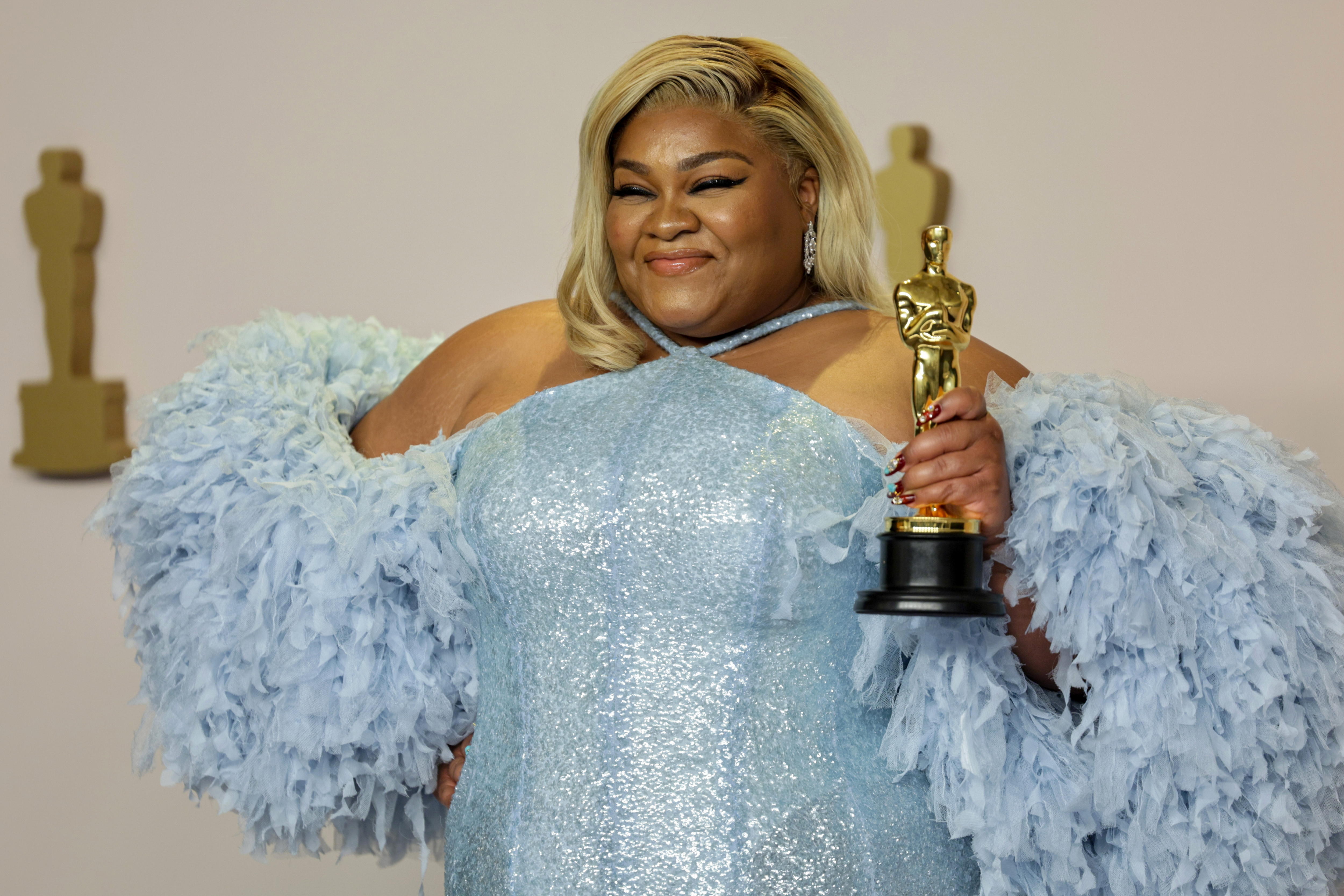 Los Angeles (United States), 10/03/2024.- Da'Vine Joy Randolph, winner of Best Supporting Actress for 'The Holdovers,' poses in the press room during the 96th annual Academy Awards ceremony at the Dolby Theatre in the Hollywood neighborhood of Los Angeles, California, USA, 10 March 2024. The Oscars are presented for outstanding individual or collective efforts in filmmaking in 23 categories. EFE/EPA/ALLISON DINNER