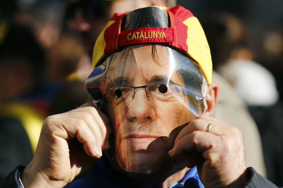 Cataluña: aplazan indefinidamente la investidura de Puigdemont