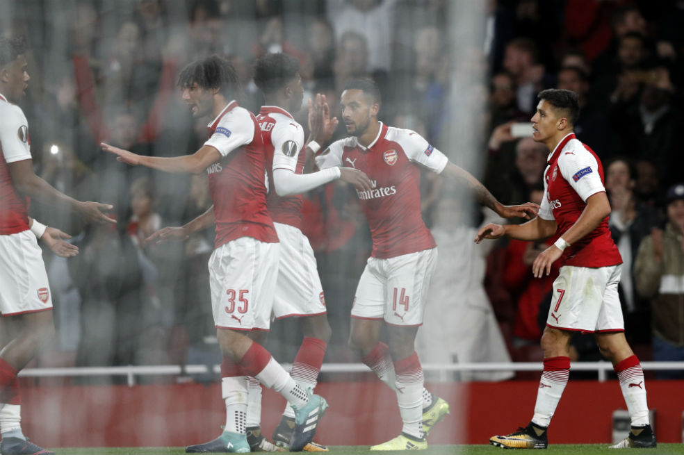 Arsenal remontó y venció al Koln en su debut en la Copa de Europa